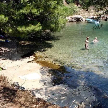 And By The Sea 3* Vrboska